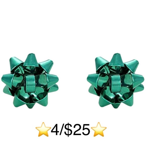 Green Christmas Bow Stud Earrings - Picture 1 of 15